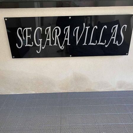 Segara Villas Kuta Lombok Exteriör bild