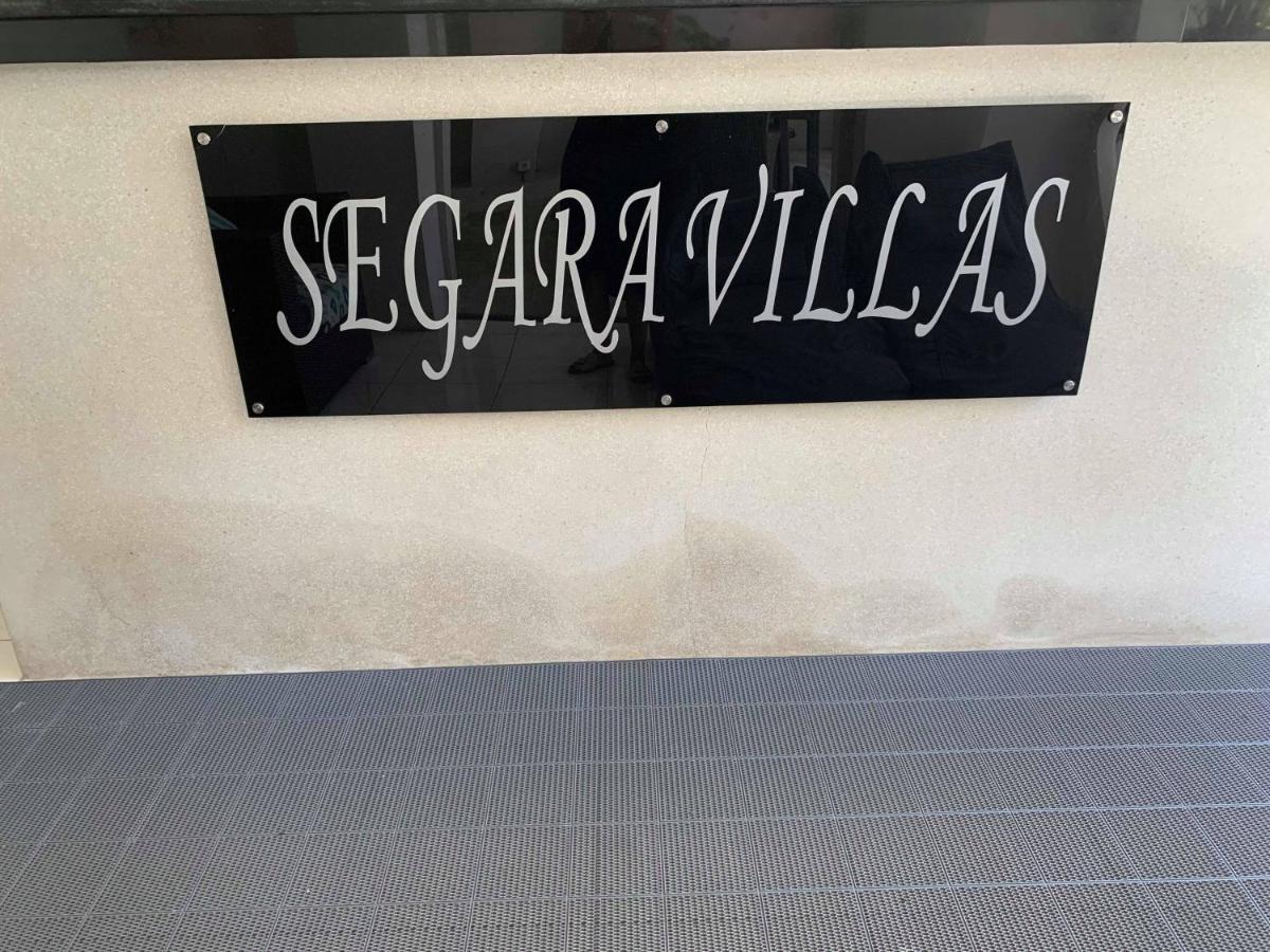 Segara Villas Kuta Lombok Exteriör bild